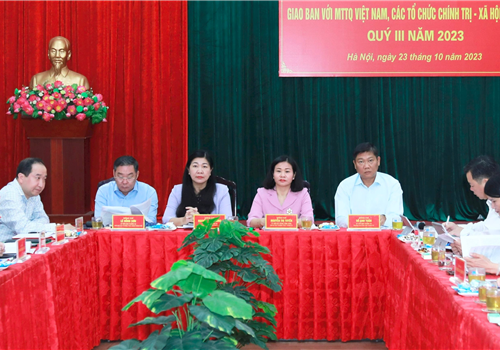 Sáng 23-10, Thành ủy Hà Nội tổ chức Hội nghị giao ban quý III-2023 với Mặt trận Tổ quốc (MTTQ), các tổ chức chính trị - xã hội thành phố. Ủy viên Trung ương Đảng, Phó Bí thư Thường trực Thành ủy Nguyễn Thị Tuyến chủ trì hội nghị.