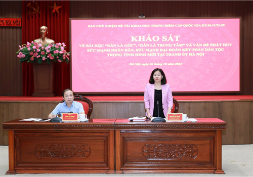 Chiều 26-10, Đoàn khảo sát của Ban Chủ nhiệm đề tài trọng điểm cấp quốc gia “Bài học dân là gốc”, “Dân là trung tâm” và vấn đề phát huy sức mạnh nhân dân, sức mạnh đại đoàn kết toàn dân tộc trong tình hình mới do đồng chí Phạm Tất Thắng, Ủy viên Trung ương Đảng, Phó Trưởng ban Thường trực Ban Dân vận Trung ương làm Trưởng đoàn đã có buổi khảo sát, nghiên cứu tại thành phố Hà Nội.