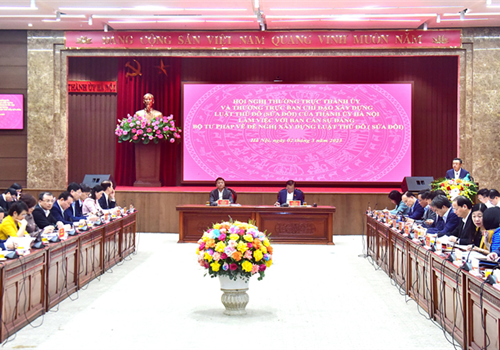 Chiều 2-3, Thường trực Thành ủy Hà Nội và Thường trực Ban Chỉ đạo xây dựng Luật Thủ đô (sửa đổi) của Thành ủy Hà Nội làm việc với Ban Cán sự Đảng Bộ Tư pháp về đề nghị xây dựng Luật Thủ đô (sửa đổi).