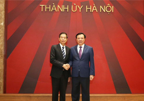 Sáng 26-4, Ủy viên Bộ Chính trị, Bí thư Thành ủy, Trưởng đoàn đại biểu Quốc hội thành phố Hà Nội Đinh Tiến Dũng đã chủ trì tiếp Đoàn đại biểu cấp cao Ủy ban Trung ương Mặt trận Lào xây dựng đất nước do đồng chí Sinlavong Khoutphaythoune, Ủy viên Bộ Chính trị Đảng Nhân dân Cách mạng Lào, Chủ tịch Ủy ban Trung ương Mặt trận Lào xây dựng đất nước làm Trưởng đoàn đang có chuyến thăm chính thức Việt Nam.