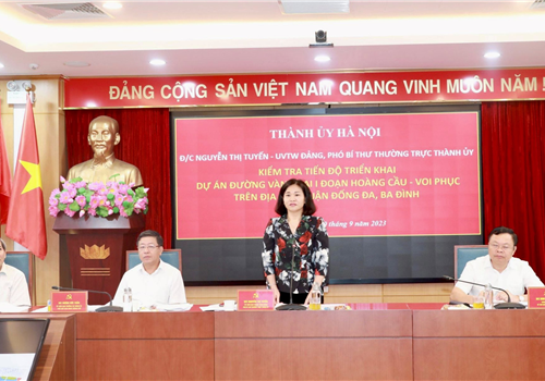 Sáng 20-9, Ủy viên Trung ương Đảng, Phó Bí thư Thường trực Thành ủy Hà Nội Nguyễn Thị Tuyến đã kiểm tra tiến độ triển khai thực hiện dự án xây dựng đường Vành đai 1 (đoạn Hoàng Cầu - Voi Phục) trên địa bàn các quận Ba Đình, Đống Đa.